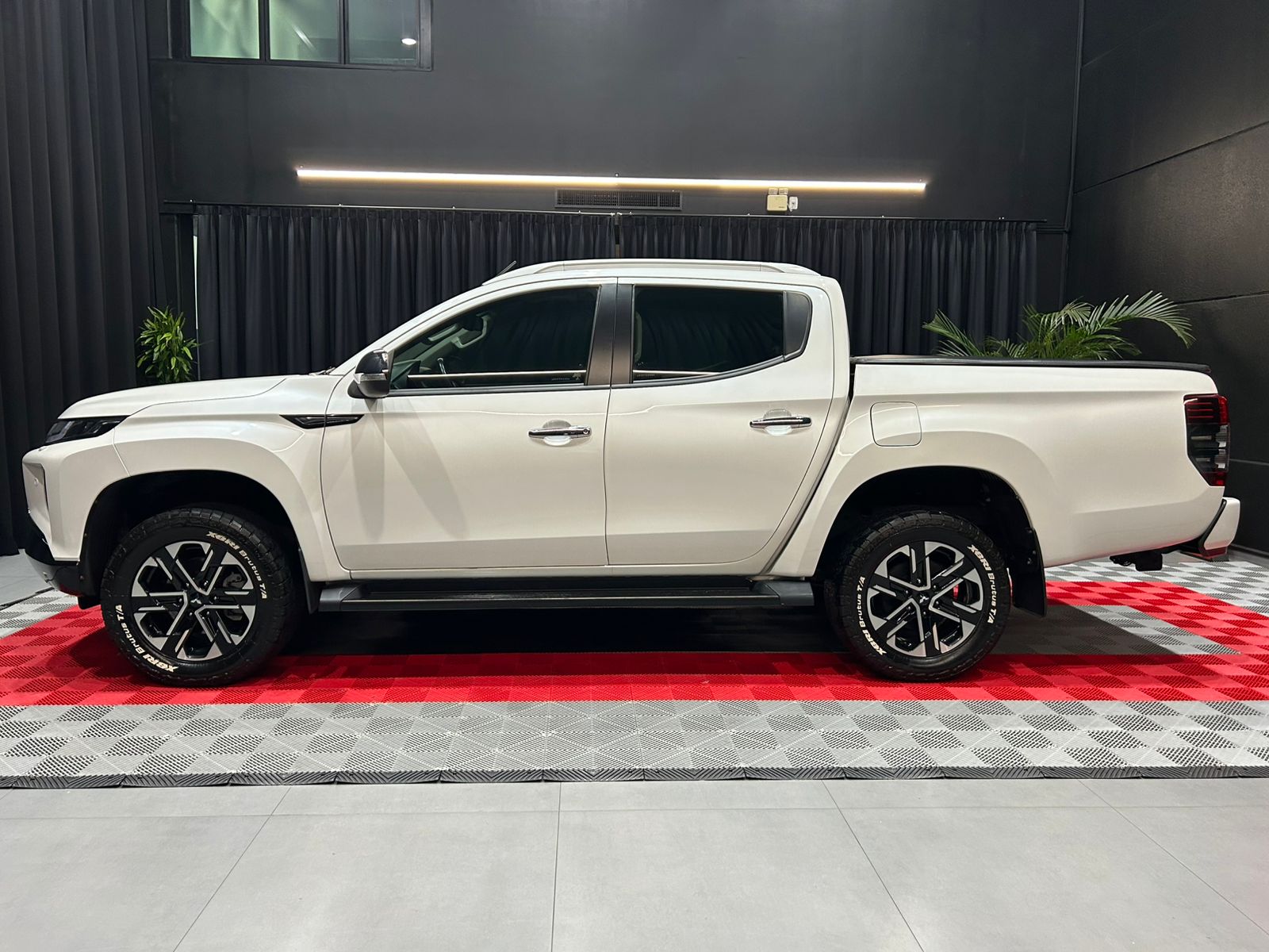 MITSUBISHI L200 TRITON 2.4 16V TURBO SPORT HPE-S CD 4X415