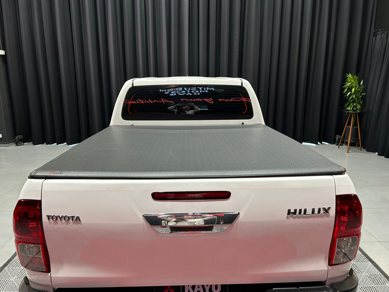 TOYOTA HILUX 2.8 SRX 4X4 CD 16V11
