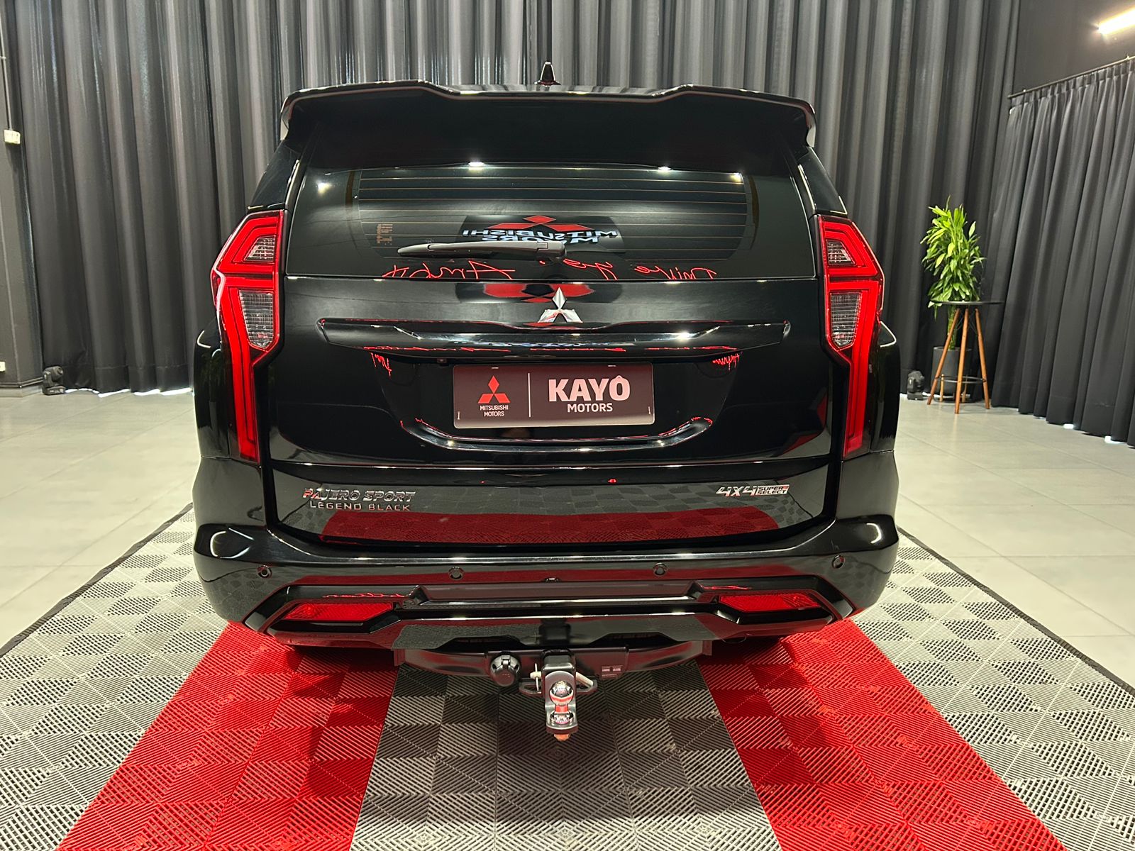 MITSUBISHI PAJERO SPORT 2.4 16V MIVEC TURBO LEGEND BLACK AWD12