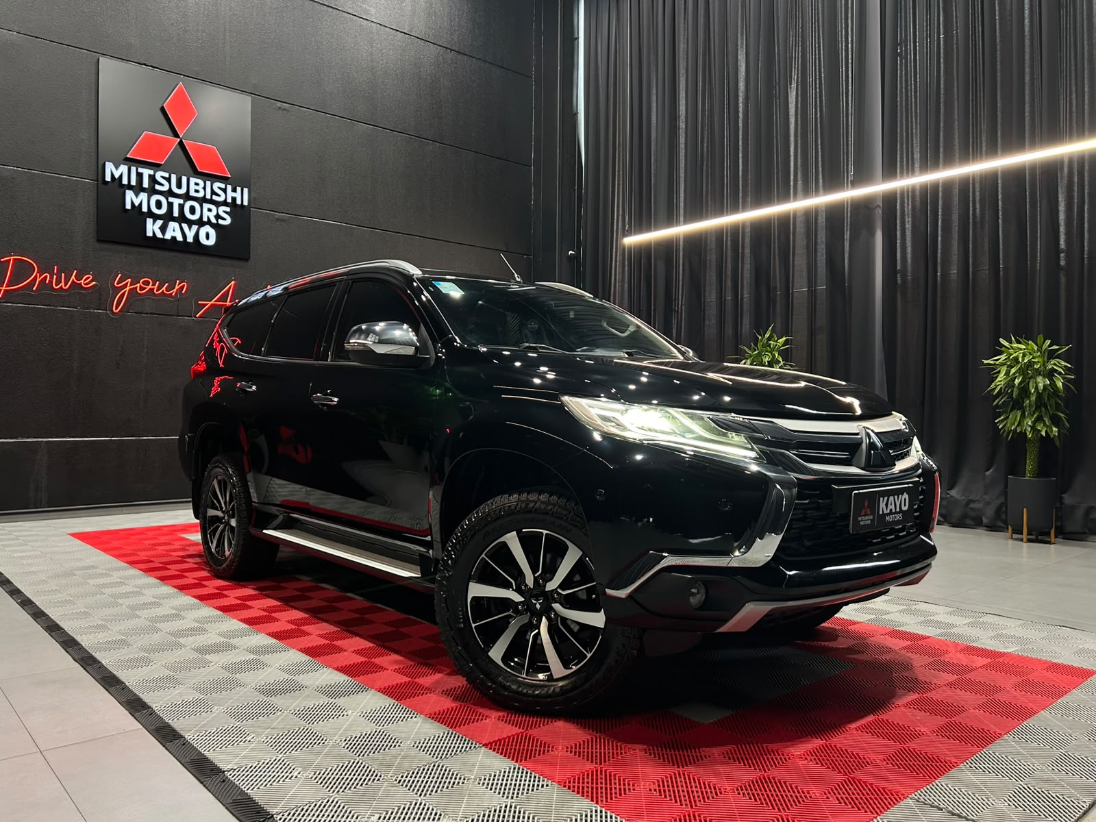 MITSUBISHI PAJERO SPORT 2.4 16V MIVEC TURBO HPE AWD