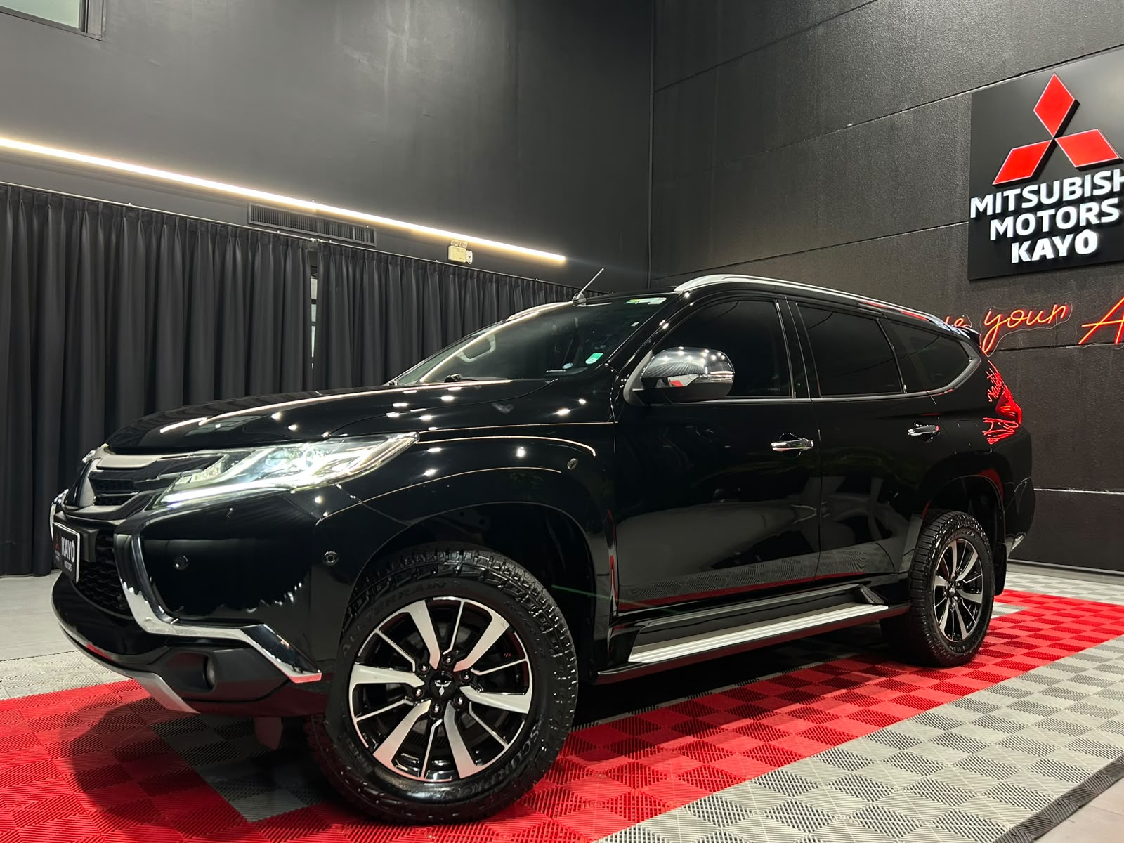 MITSUBISHI PAJERO SPORT 2.4 16V MIVEC TURBO HPE AWD2