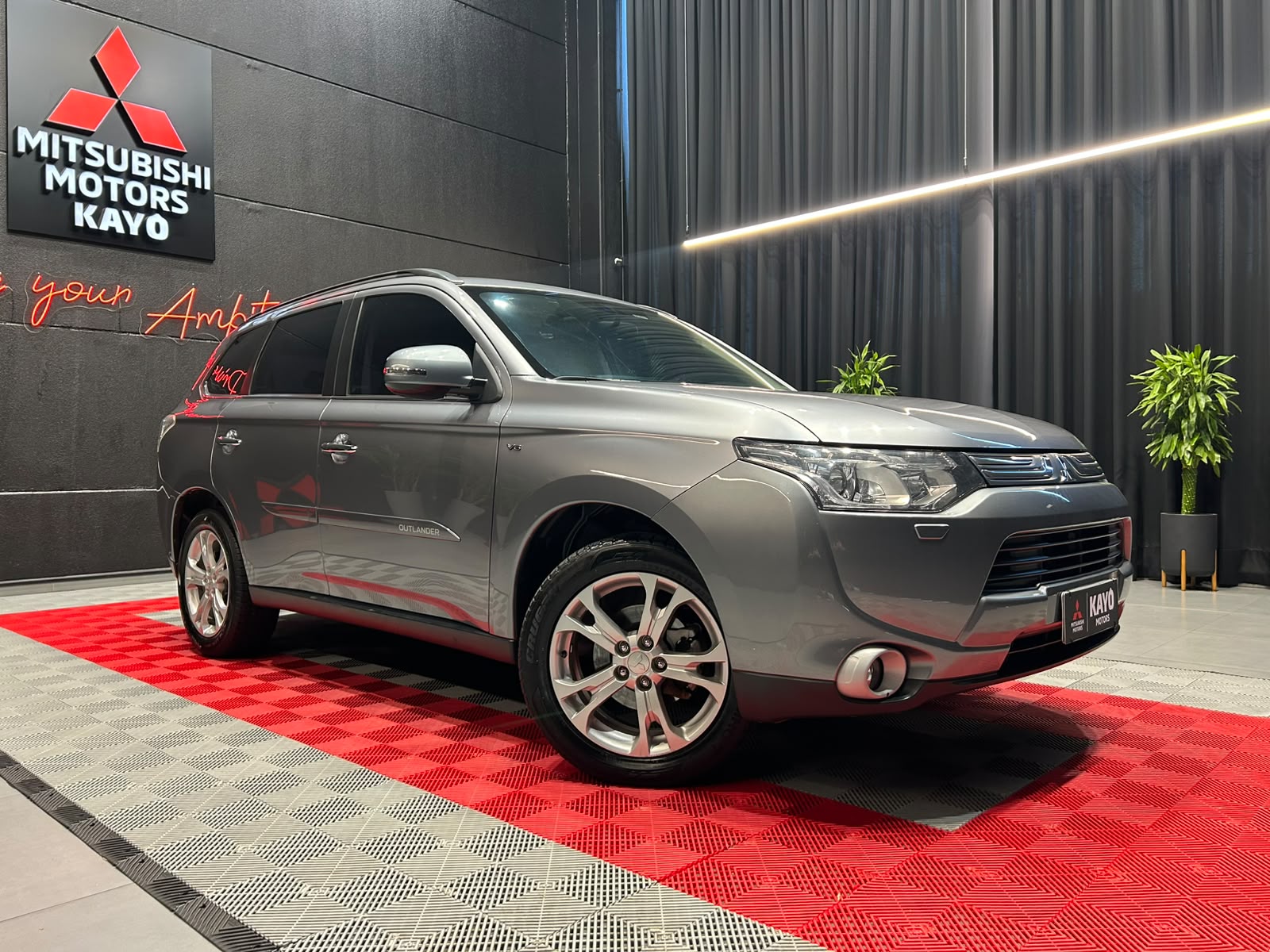 MITSUBISHI OUTLANDER 3.0 GT 4X4 V6 24V0