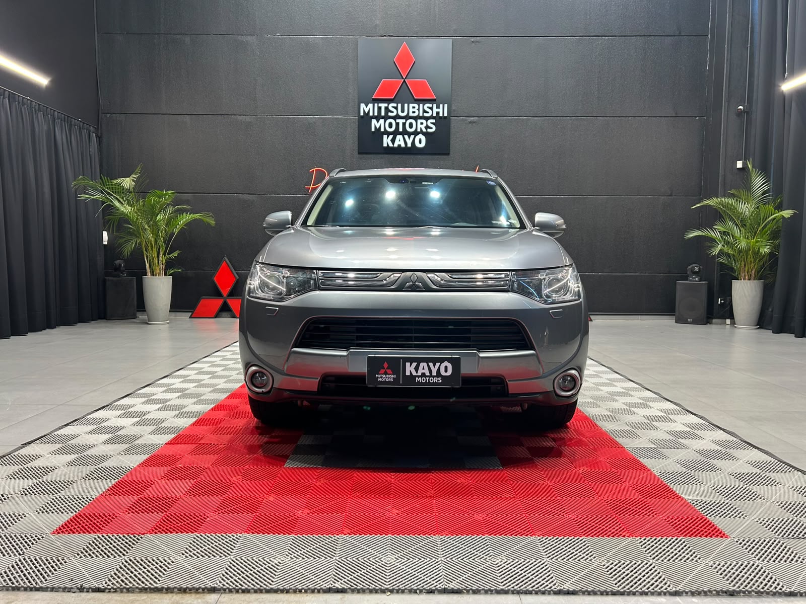 MITSUBISHI OUTLANDER 3.0 GT 4X4 V6 24V1