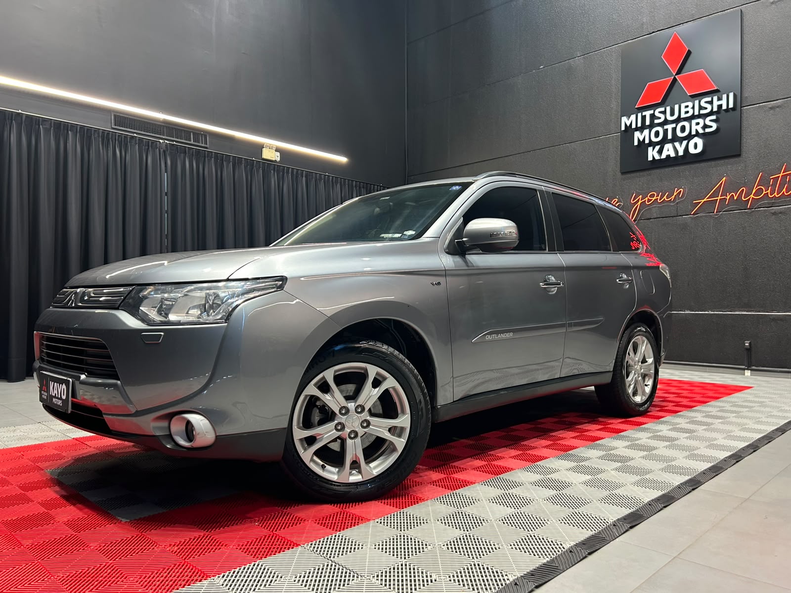 MITSUBISHI OUTLANDER 3.0 GT 4X4 V6 24V2