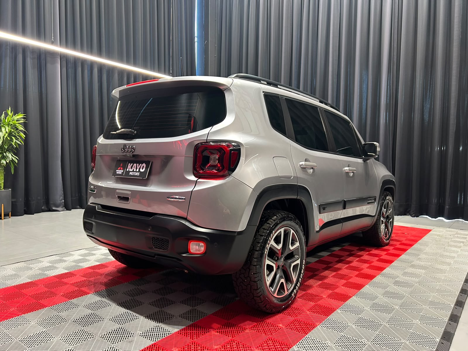 JEEP RENEGADE 2.0 16V TURBO LONGITUDE 4X411